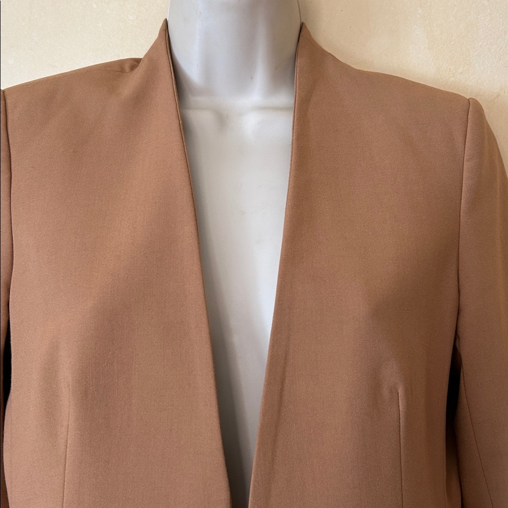 Calvin Klein Camel Open-Front Blazer size 6P - Picture 2 of 12